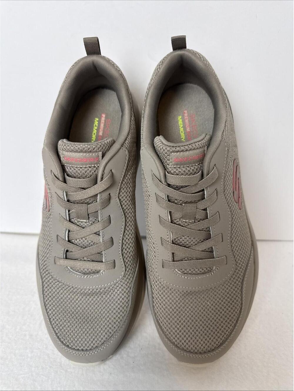 Skechers Women’s Size 10  Premium Cushioning Sneakers New